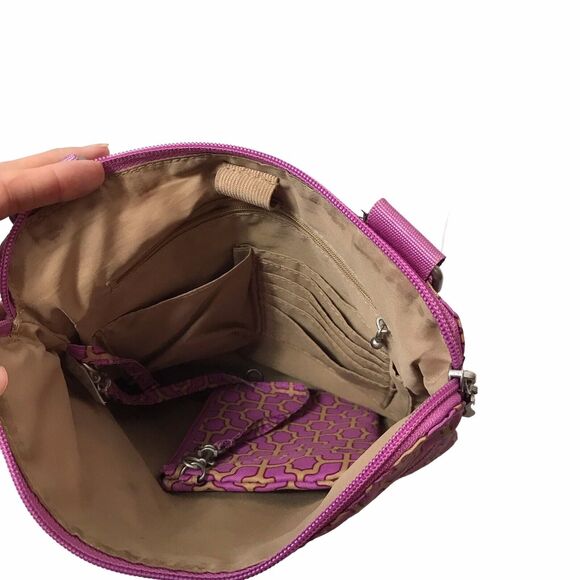 BAGGALLINI Horizion Crossbody pink purple gold Trellis Print 2 Front Zip Pockets - Picture 10 of 11